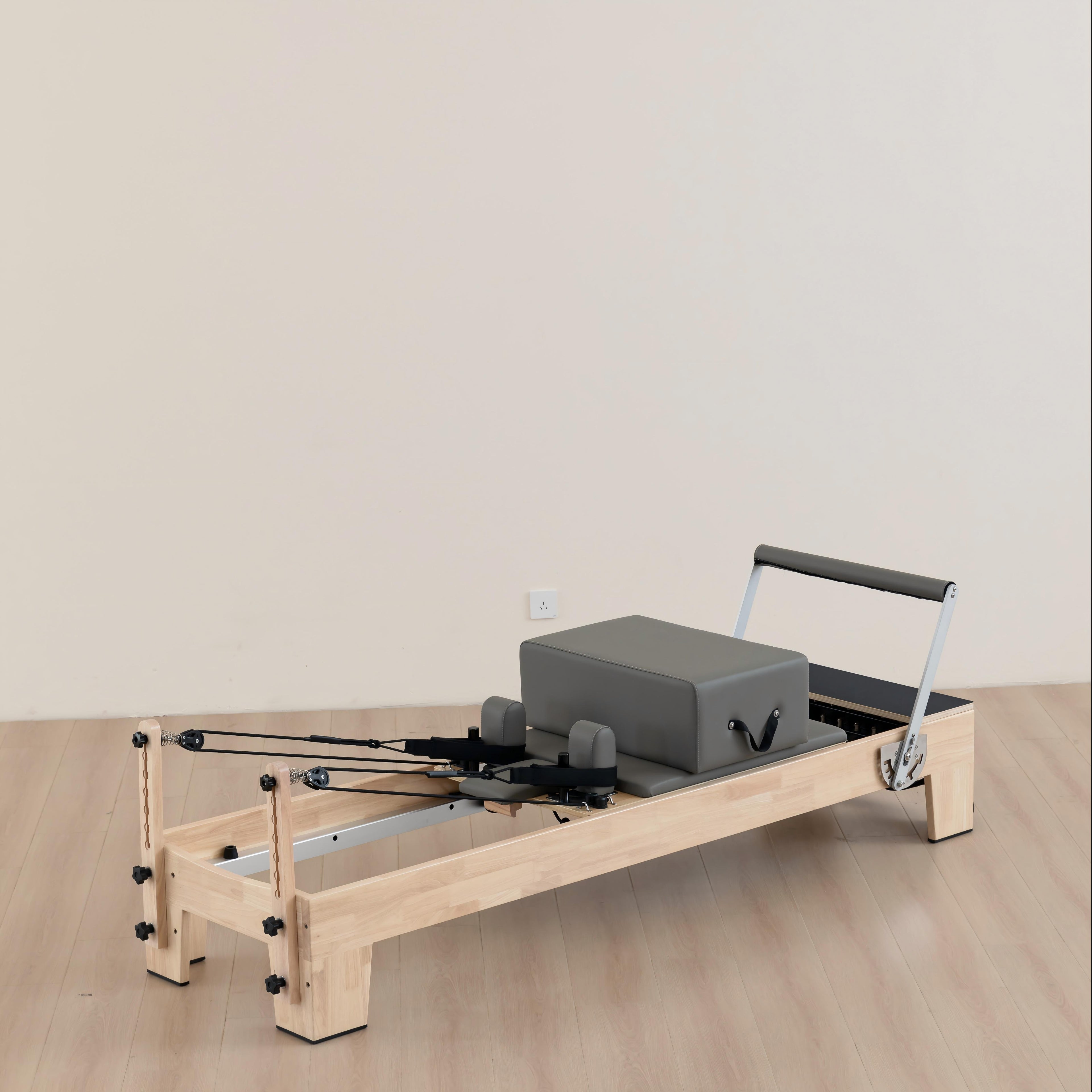 Lux & Miles Studio Reformer GX Classic Oak Wood