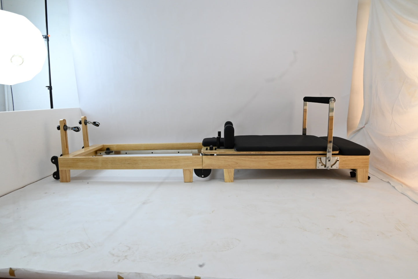 Lux & Miles GX Pro Fold Oakwood – Foldable Reformer