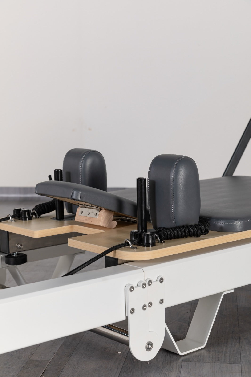 Lux and Miles GX Pro Fold – Aluminum Foldable Reformer